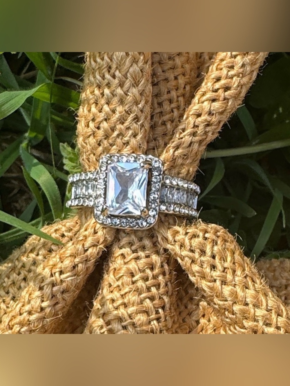 Emerald cut CZ Halo Silver engagement wedding Ring amazing gorgeous Size 8